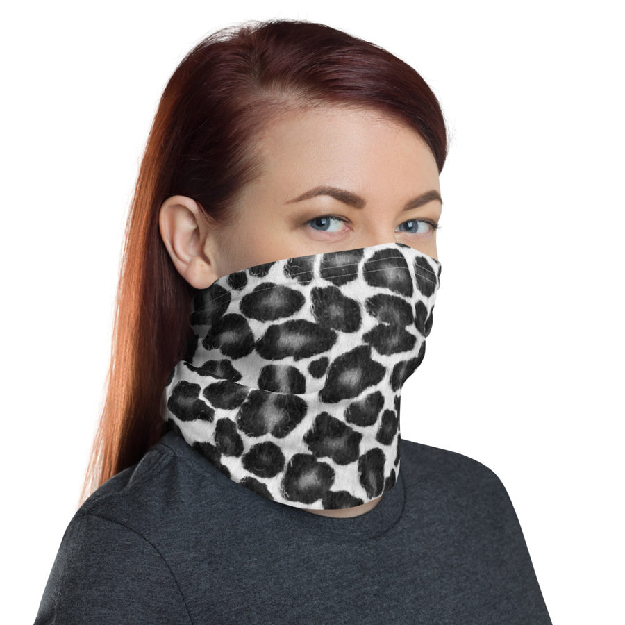 Black and White Leopard Neck Gaiter