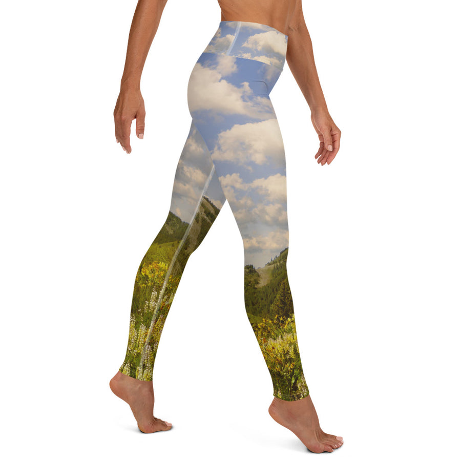 Baldy View Through The Lupines Yoga Leggings